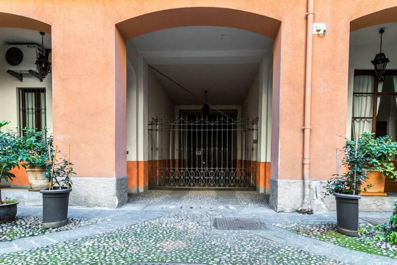 Altido Colorful Studio For 2 Close To Sforzesco Castle Милан Экстерьер фото
